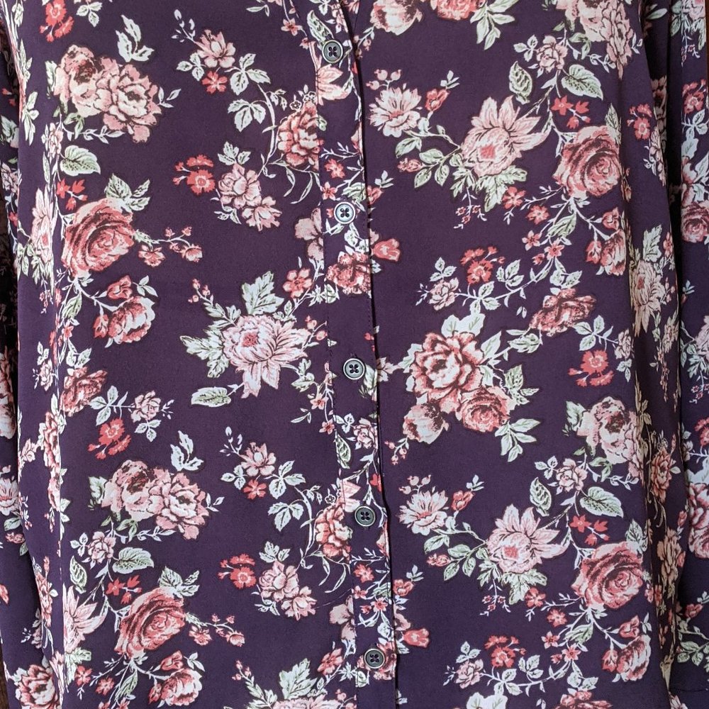 F21+ violet purple & floral button down blouse top - Picture 2 of 8
